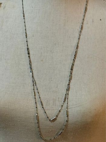 Collier sautoir 2 rangs acier inoxydable argent perles résine noires