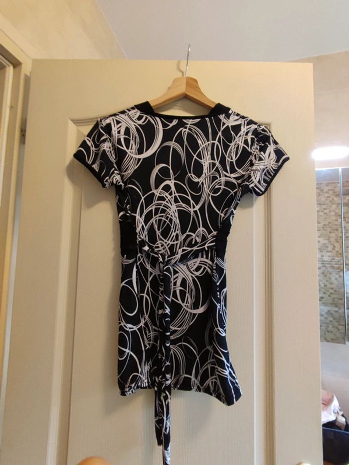 t shirt graphique - photo numéro 3