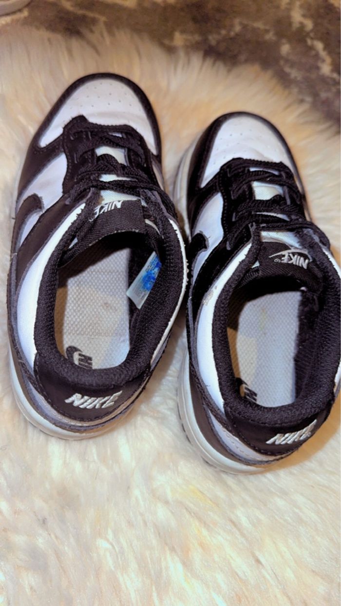 Basket enfants de 3ans  taille :27 EUR - photo numéro 2