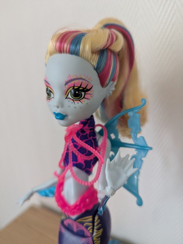 Poupée Monster high Lagoona great Reef scarrier - photo numéro 2