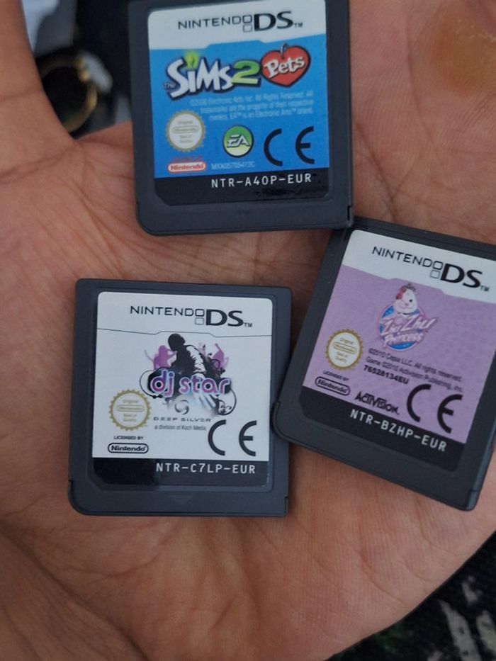 Lot de 3 jeux Nintendo DS The Sims 2 Pets, Zhu Zhu Princess, DJ Star - photo numéro 3