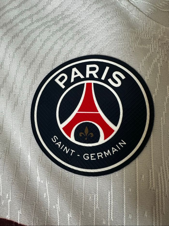Maillot psg 23/24 Mayulu #8 taille S version player - photo numéro 5