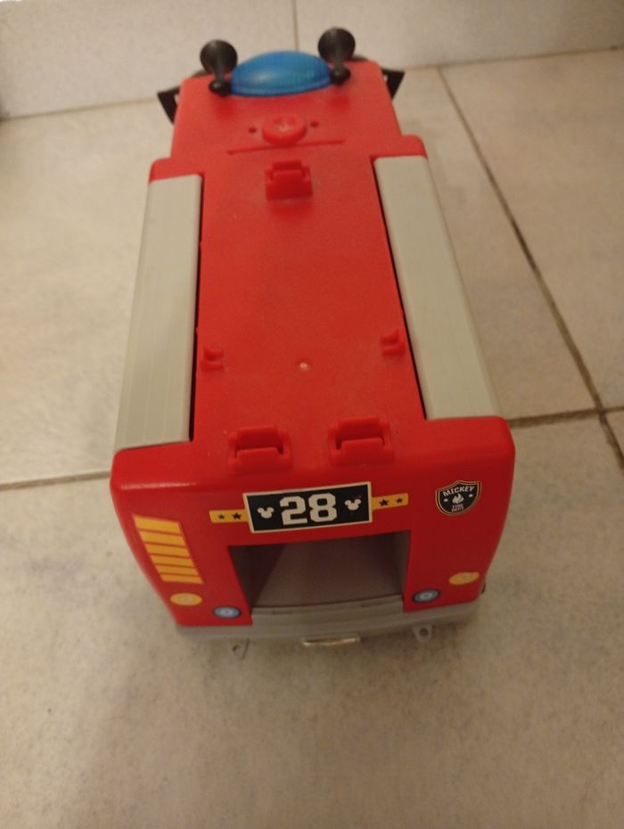 Camion de pompier - photo numéro 3