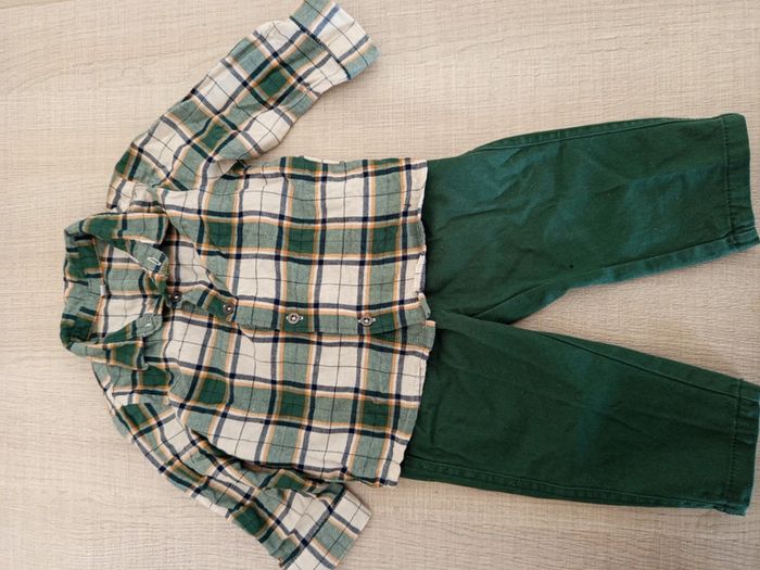 Ensemble bébé 12 mois - chemise + pantalon vert