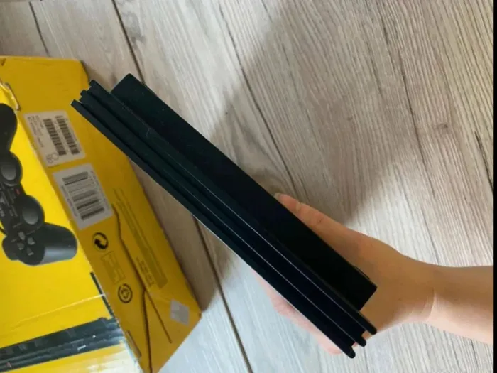 PlayStation  2 Slim  -  En  Boîte -  Complète  - Très  Bon État - Envoi  rapide  - Garantie 6  mois - photo numéro 9