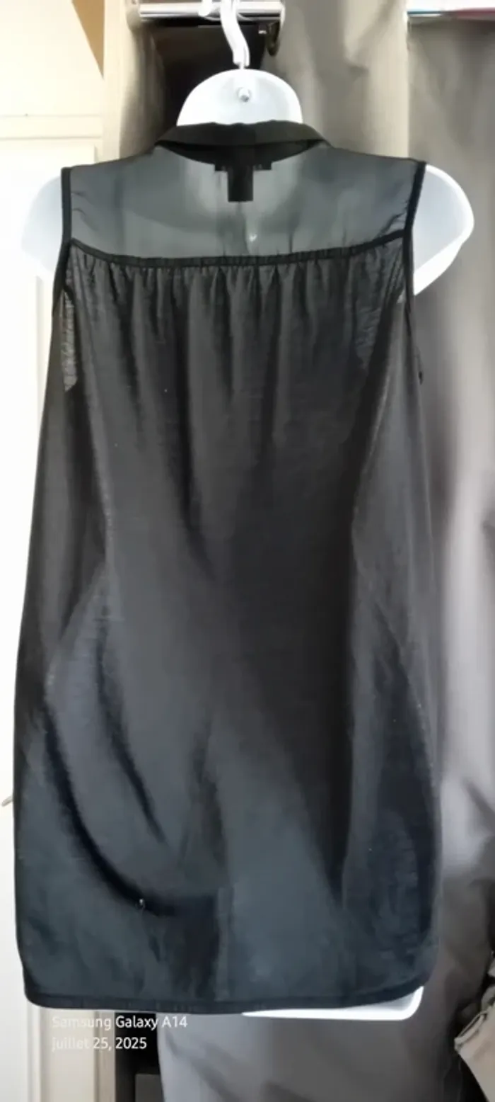 Blouse sans manches longue semi transparente bi matière avec boutons noire femme S h&m - photo numéro 11