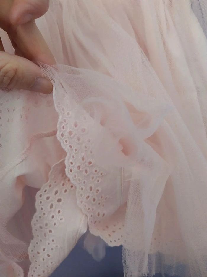 Jupe tulle et dentelle rose pâle en 2 ans - photo numéro 3