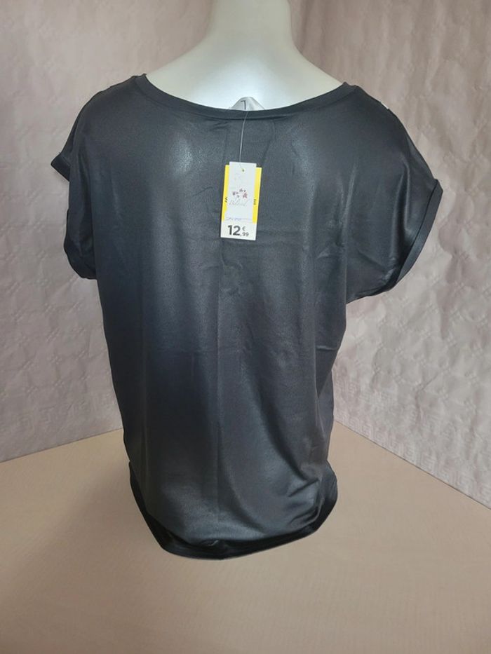 [ Neuf ] T-shirt - photo numéro 3