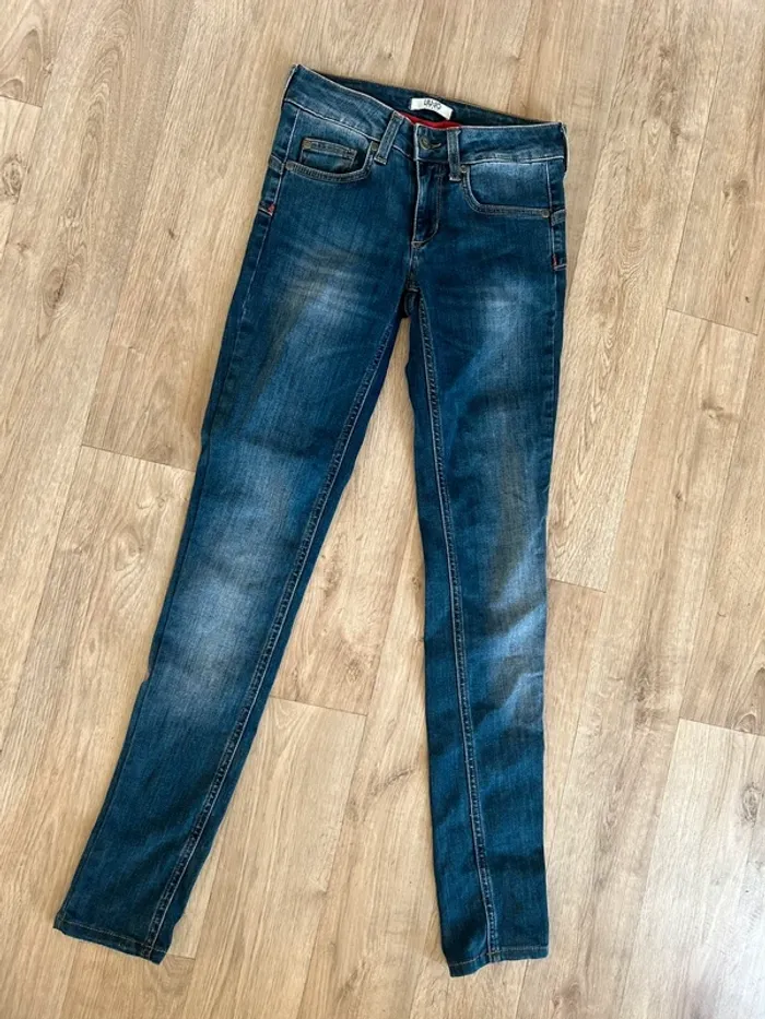 Liu jo jean bleu brut, skinny  femme, taille Fr34/36/ us 25