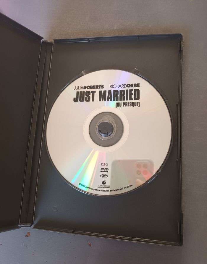 DVD | " Just Married (ou presque) " avec Julia Roberts & Richard Gere 👰💐 - photo numéro 3