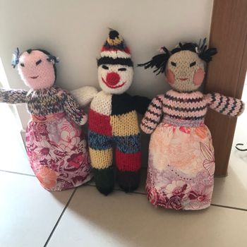 Lot 3 poupées tricot avec robe