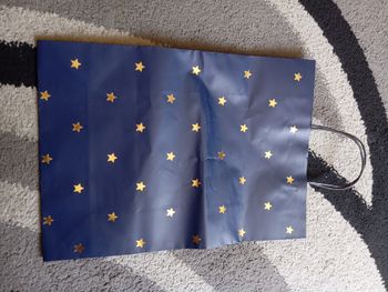 Pochette cadeau.