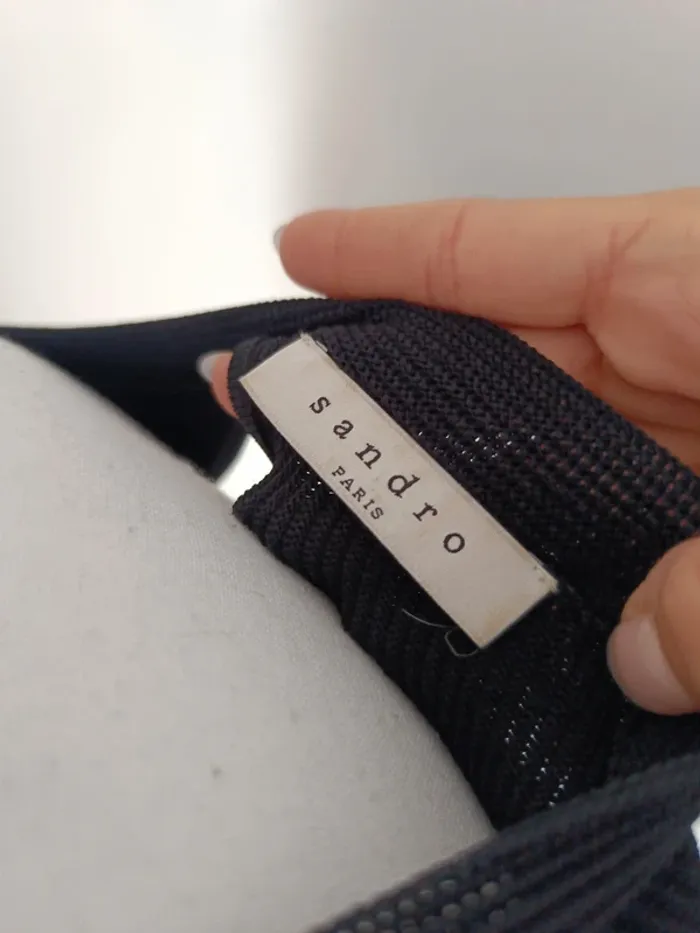 Robe noire Sandro Paris plissée taille 1 (36/38) - photo numéro 6