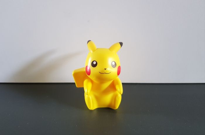 Figurine Pokemon Pikachu Bras tendu - photo numéro 2