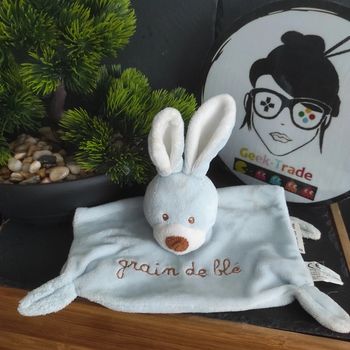 doudou grain de ble zannier bleu marron Blanc Carré Plat Noeuds #geektradedoudou