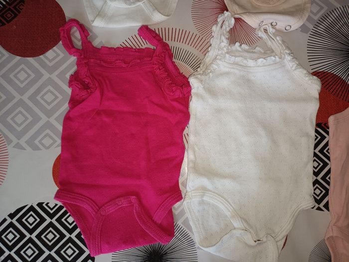 Lot 6 bodies à bretelles taille 3 mois 👧 - photo numéro 4