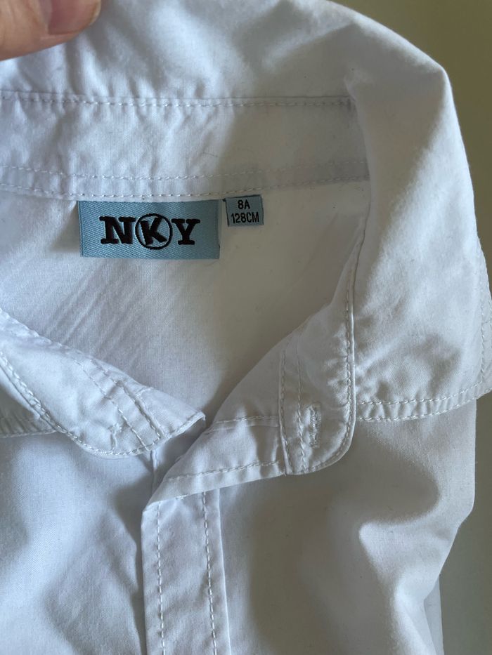 Chemise blanche manches courtes 8 ans - photo numéro 3