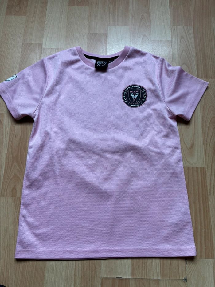 Tee-shirts