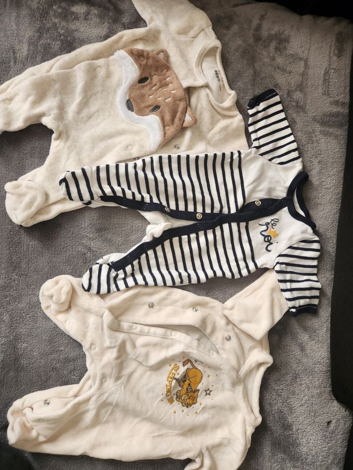 Pyjamas - photo numéro 2