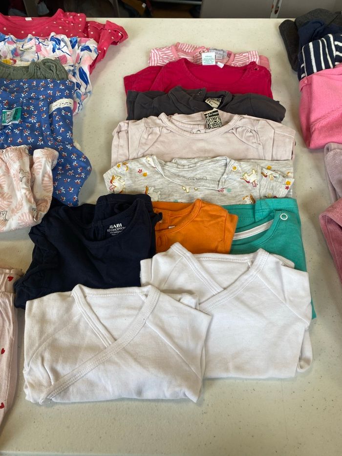 Lot de vêtement bébé fille - photo numéro 4