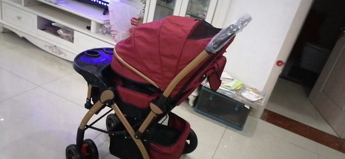 Poussette qui peut être pliée - photo numéro 2