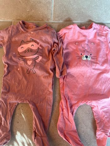 2 pyjamas bébé fille 0 mois