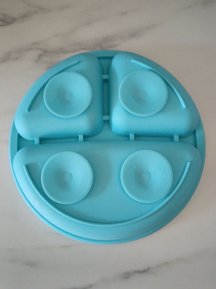 Assiette ventouse et couvert flexible - photo numéro 10
