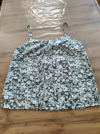 Débardeur Noir et Blanc Taille M, Imprimé floral ! Prix mini !