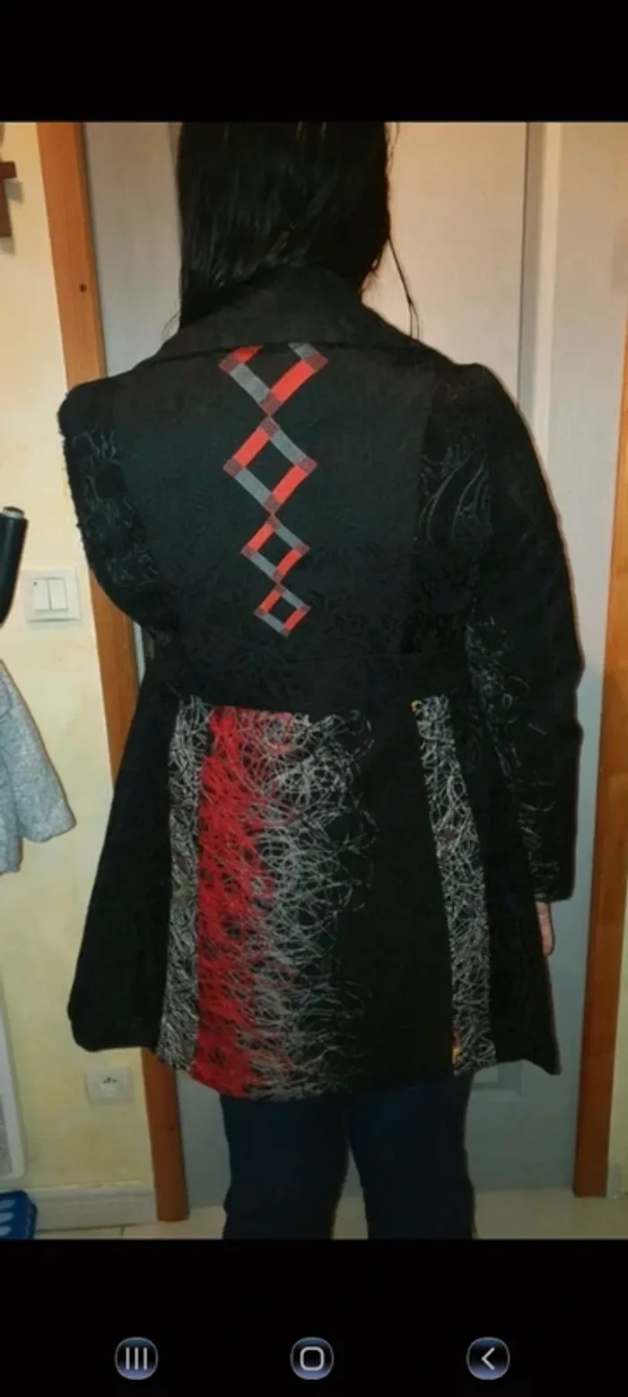 Jolie veste femme Taille petit XL - photo numéro 3