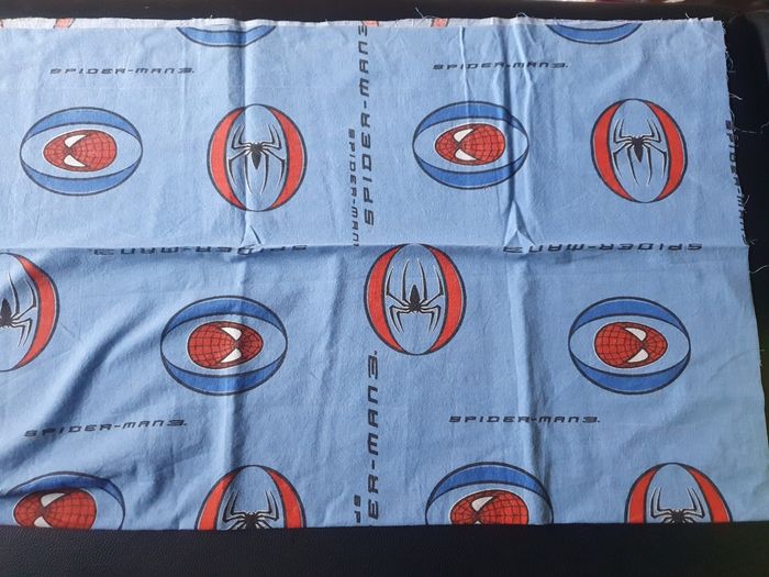 Tissu spiderman 60x 80cm - photo numéro 2
