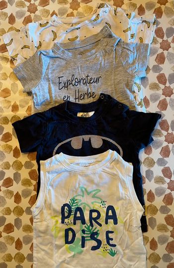 Lot de 4 t-shirts 9 mois