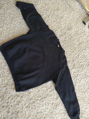 Sweat bleu marine
12 ans
Decathlon