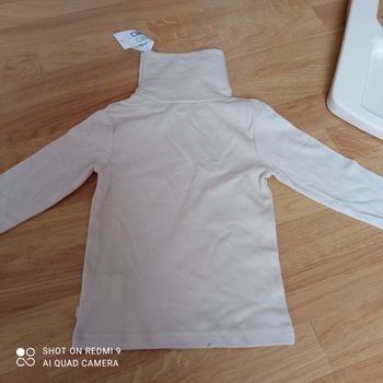 Sous pull neuf 3 ans  okaidi