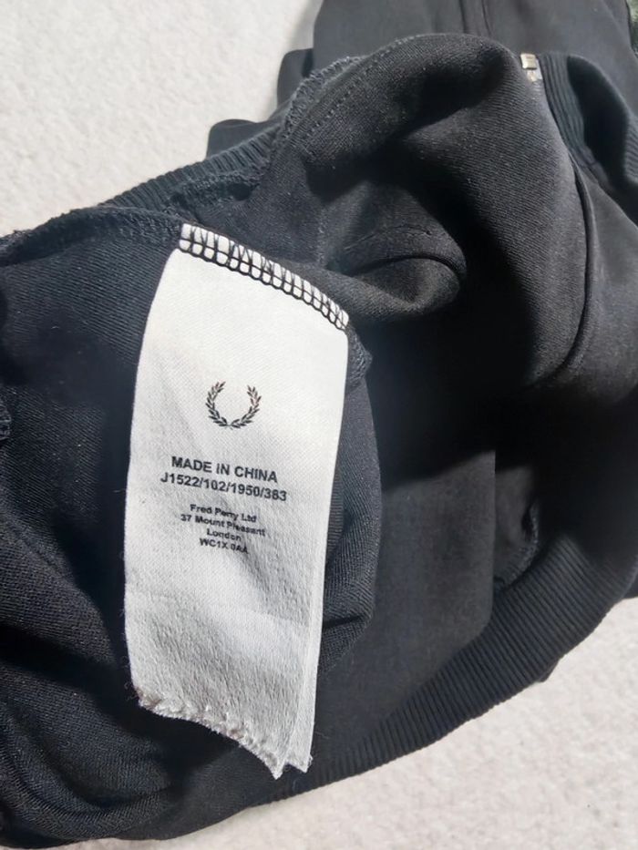 Superbe veste de survêtement Fred Perry, taille L, couleur noire. - photo numéro 9