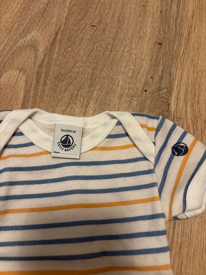 Lot 3 bodies petit bateau 3 mois - photo numéro 6