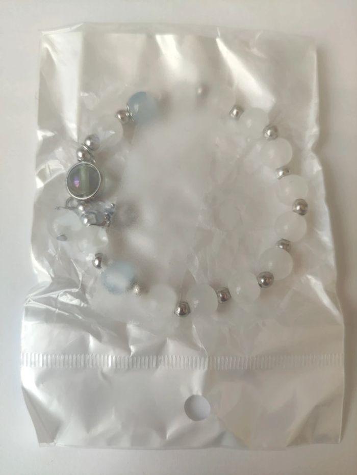 Bracelet de perles (neuf) - photo numéro 3