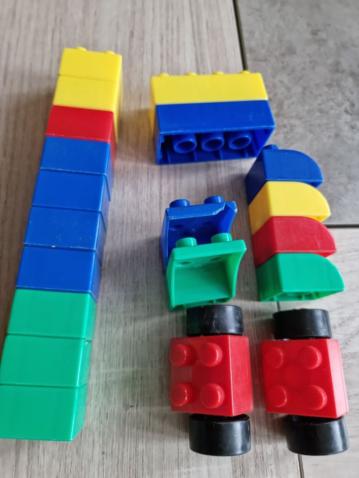 Lot de 20 briques de construction - photo numéro 3