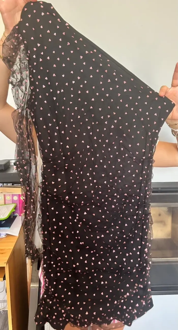 Robe une manche - photo numéro 2