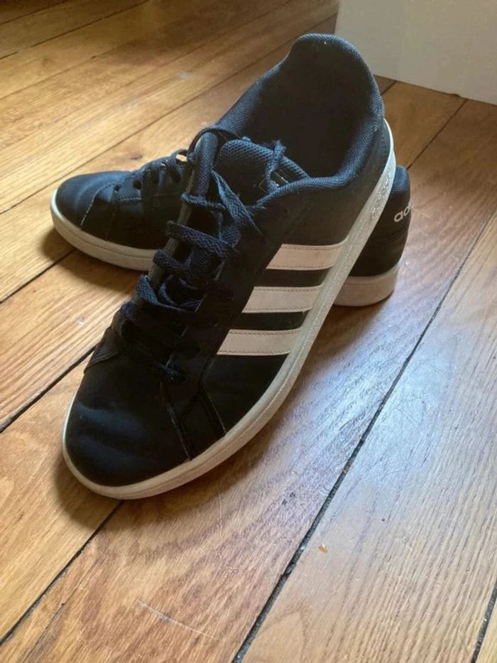 Baskets Adidas noires - Taille 42 2/3