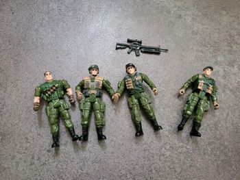 Lot de soldat militaire