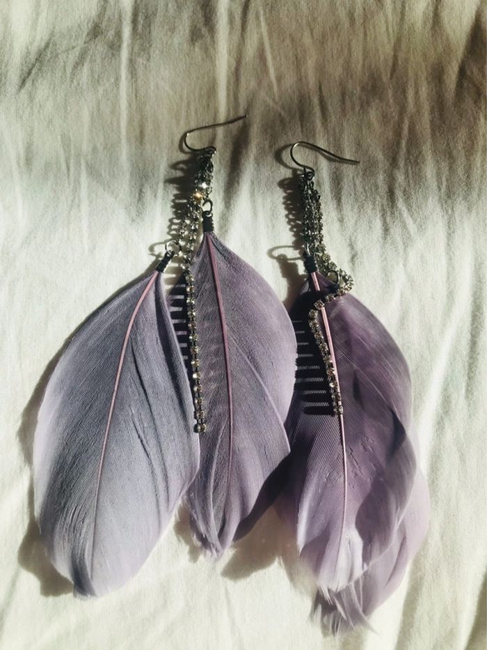 Boucles d’oreilles plumes 💜