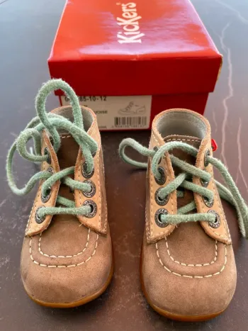 Kickers taille 19