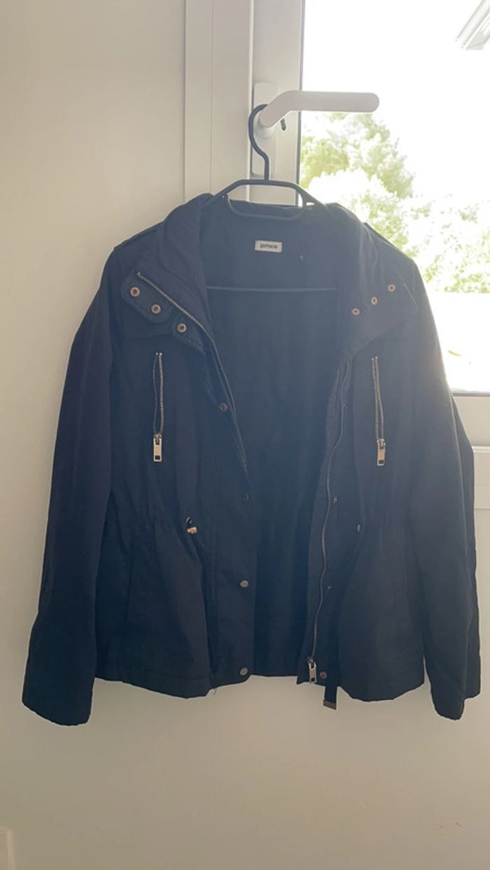 Veste bleu foncé