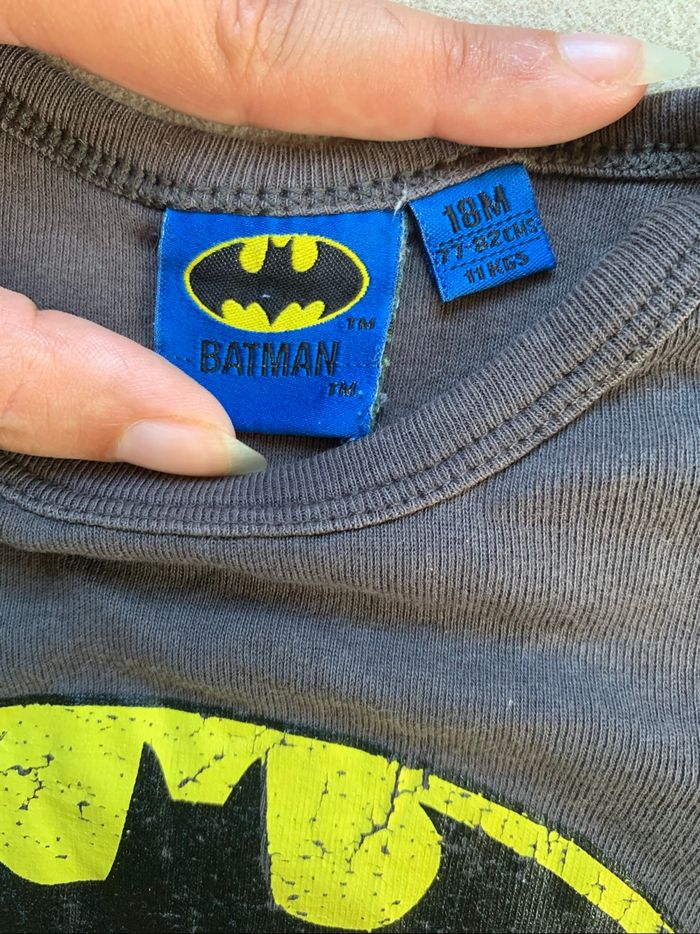 Body gris foncé Batman taille 18 mois - photo numéro 2
