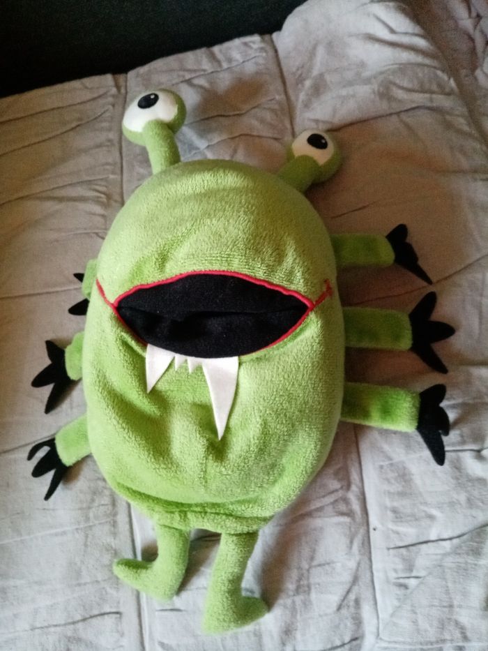 Peluche ventriloque extraterrestre - photo numéro 2