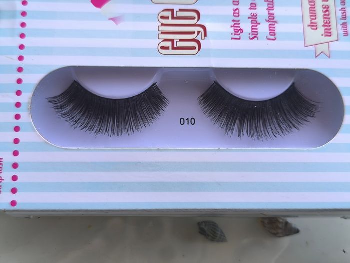 Faux cils intense et long 010 Eye Candy - photo numéro 2