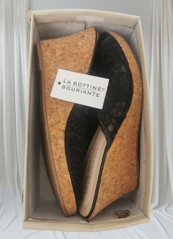 🖤🤍Jolie Paires De Mules Talon Compensé 🖤🤍