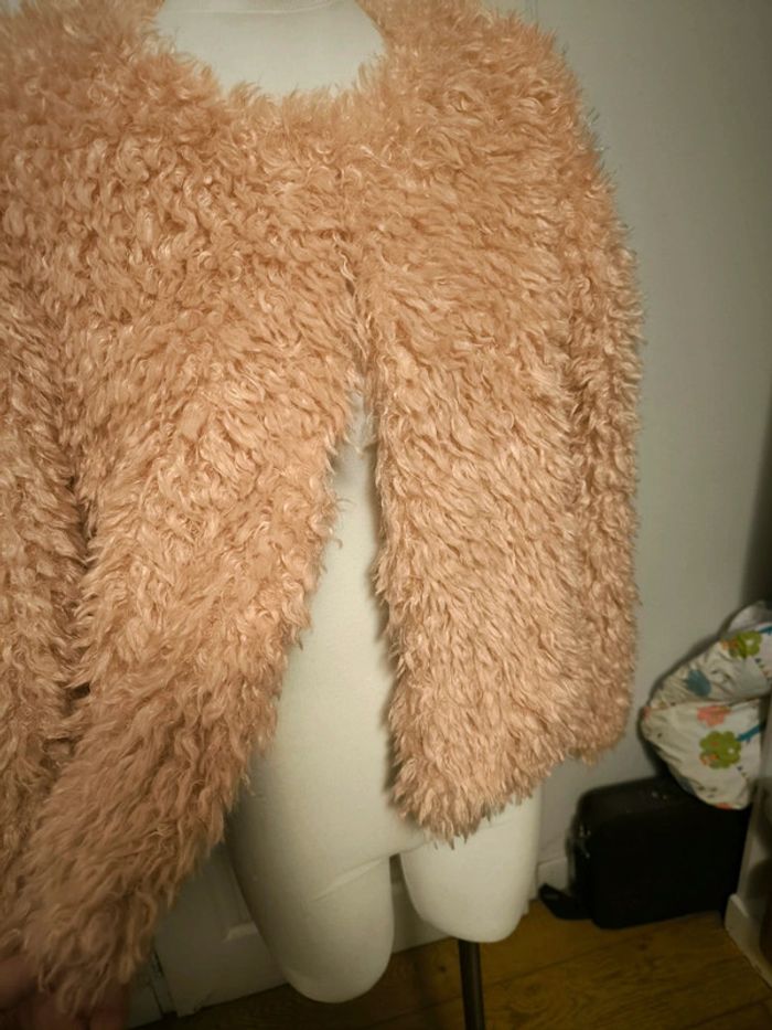 Veste moumoute Jennyfer. Taille M - photo numéro 3