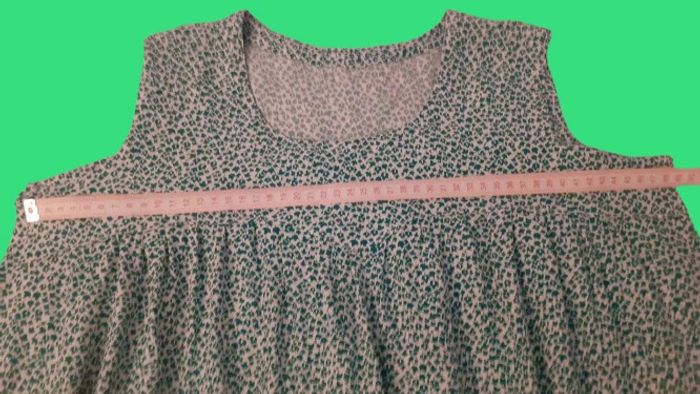 🍀Robe d'été feuillages vert. Faite main. Taille 34/36 🍀 - photo numéro 6