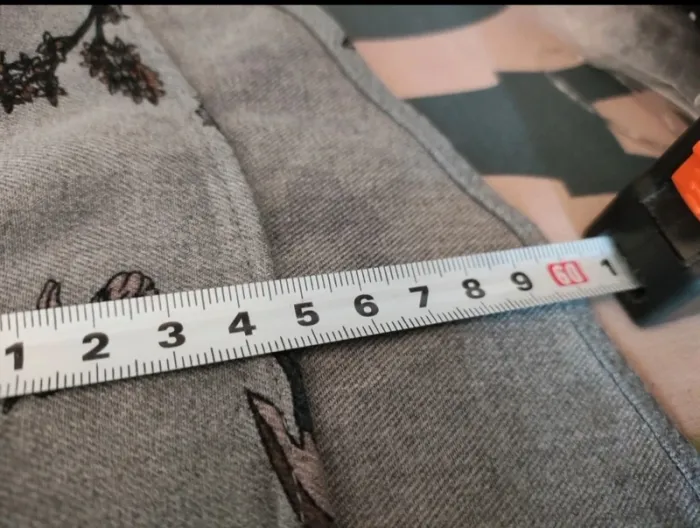👕blouse fleurie gris - Yessica- très bon état général - taille 38 - photo numéro 3